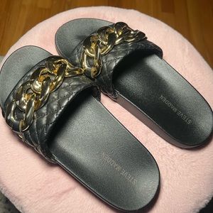 Steve Madden black and gold chain slides⭐️
